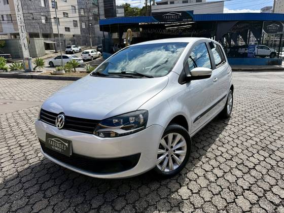 VOLKSWAGEN FOX 1.0 MI 8V FLEX 4P MANUAL VOLKSWAGEN FOX 1.0 MI 8V FLEX 4P MANUAL